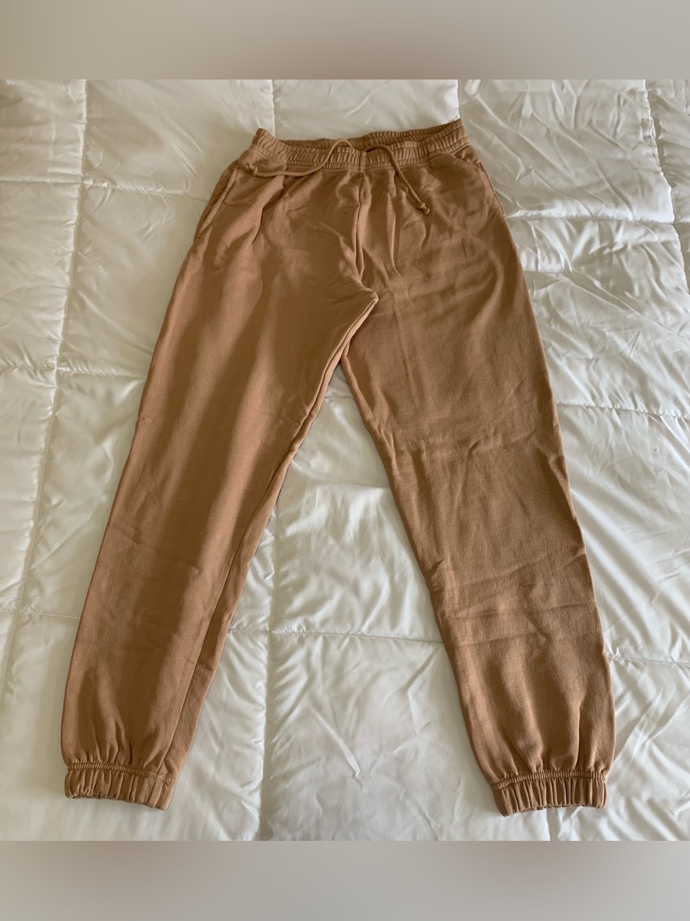 New Alphalete Mens Joggers Size M (colour-PEBBLE)